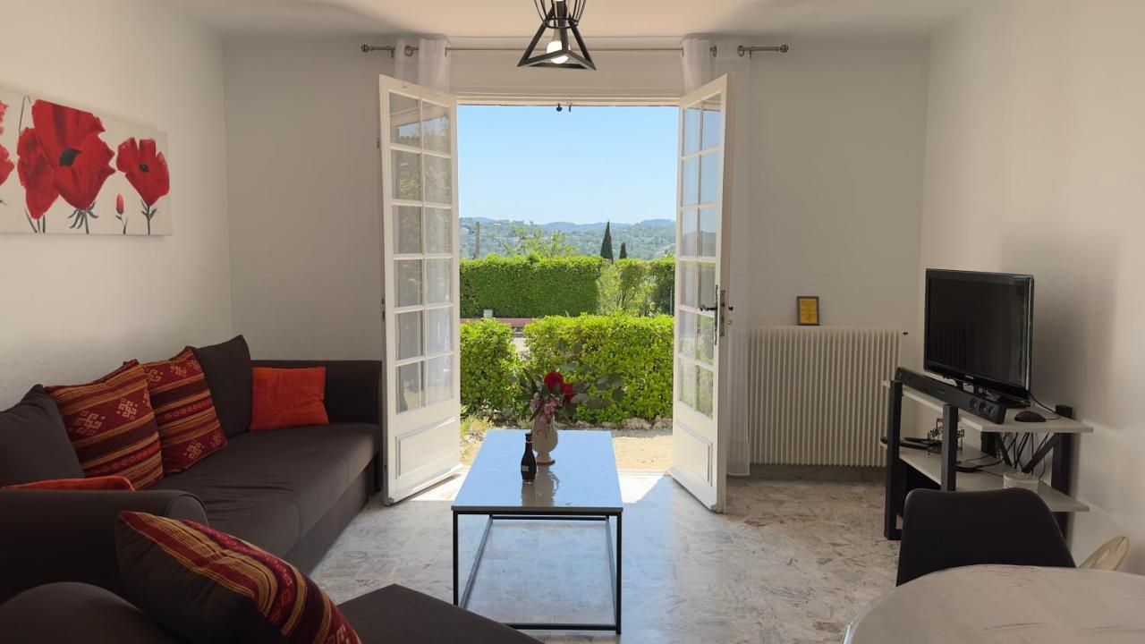 Villa Entiere Au Calme Dans Village Provencal Peymeinade Exterior photo